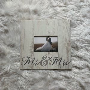 Mr. & Mrs. photo frame
